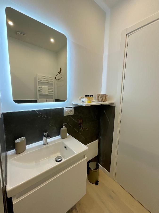 Apartment Suite - Charlize - In The Heart Of Milano Exterior foto