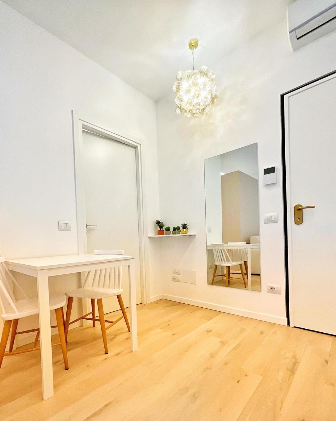 Apartment Suite - Charlize - In The Heart Of Milano Exterior foto